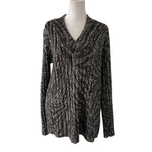 Dana Buchman large sweater v-neck black gray